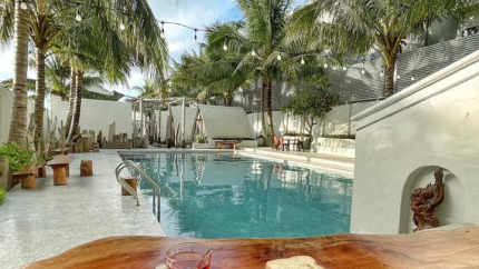 Bể Bơi Ngoài Trời