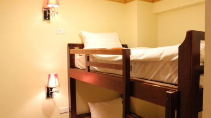 Không gian trong hạng phòng Family-Mountain & City View