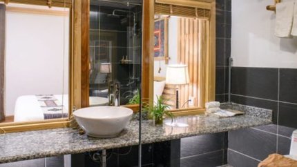 Phòng tắm sạch sẽ