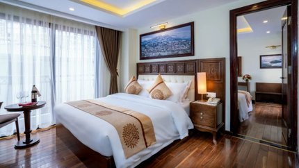 Phòng Family hướng thành phố rộng rãi, phù hợp cho gia đình 4-5 người