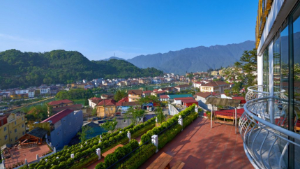 Tầm nhìn thị trấn của khách sạn