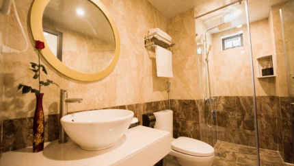 Phòng vệ sinh Sapa Wings Hotel