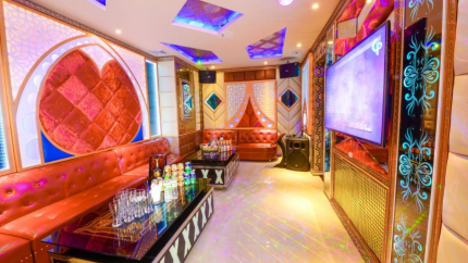 Phòng karaoke của khách sạn