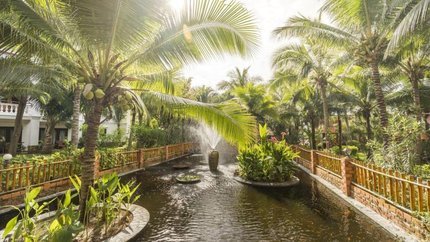 Khuôn viên khu nghỉ dưỡng