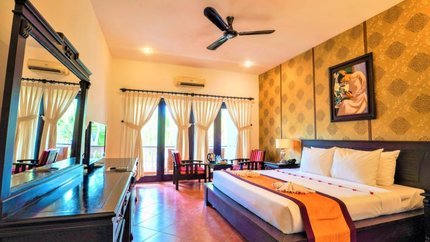 Phòng Deluxe Pool View