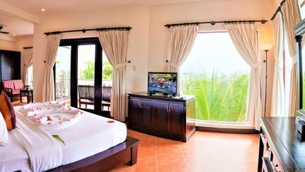 Phòng có view ra biển và vườn cây