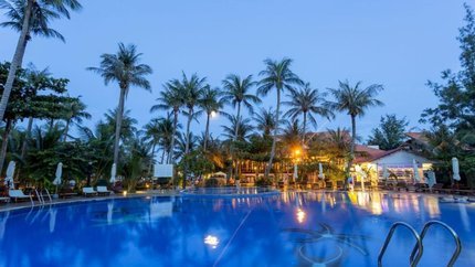 Khung cảnh đẹp lung linh khi về đêm