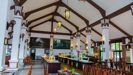 Nhà hàng với đa dạng các món ăn ngon