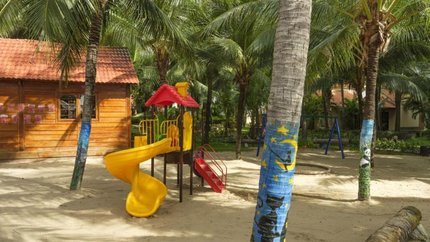 Khu vui chơi dành cho trẻ em ngoài trời