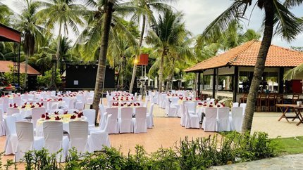 Dịch vụ tổ chức tiệc ngoài trời