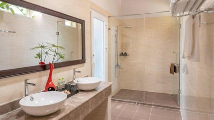 Phòng tắm đầy đủ tiện nghi