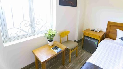 Thiết kế đơn giản, tông mà trắng nhẹ nhàng