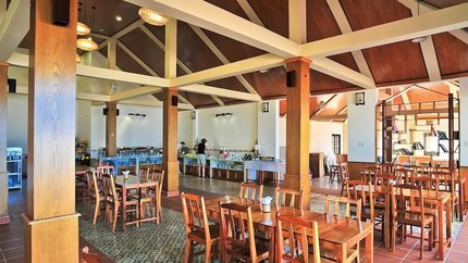 Nhà hàng phục vụ nhiệt tình