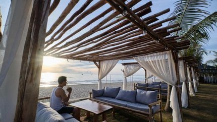 Quán cafe trên bãi biển
