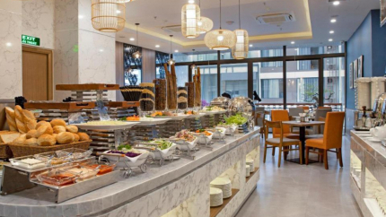 Quầy buffet tại Seana Hotel 4 Sao Nha Trang