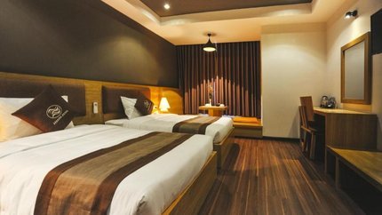 Senior Deluxe Seaview