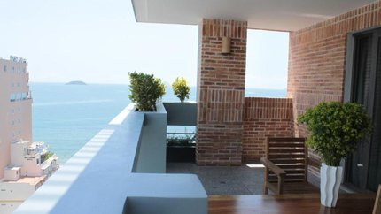 Căn phòng với ban công hướng biển