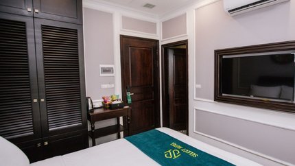 Tivi gắn âm tường giúp tiết kiệm không gian