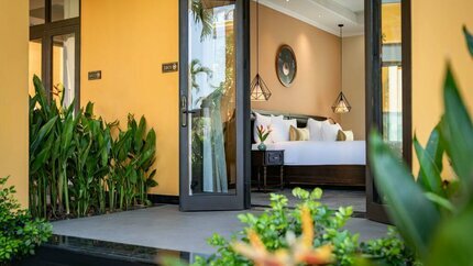 Sân vườn rộng, thư giãn