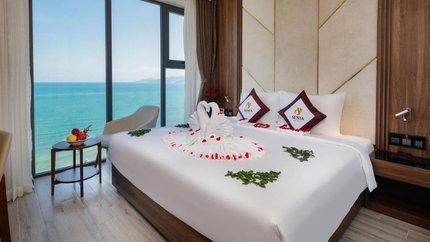 Phòng Deluxe A Partial Sea View