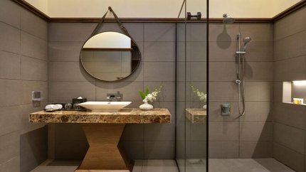 Phòng tắm đứng khép kín