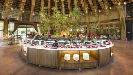 Quầy buffet tại nhà hàng
