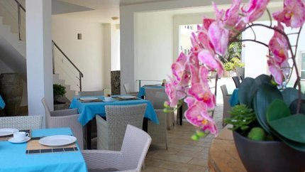 Nhà hàng khách sạn