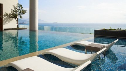 Bể bơi ngoài trời