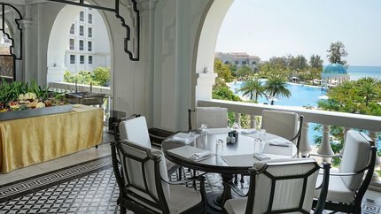 Nhà hàng Bar & Grill