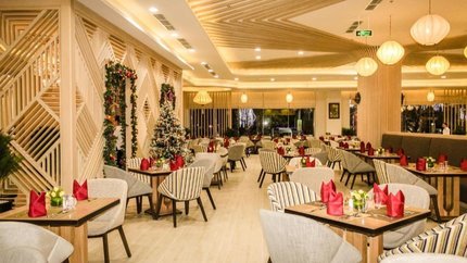 Không gian nhà hàng cao cấp