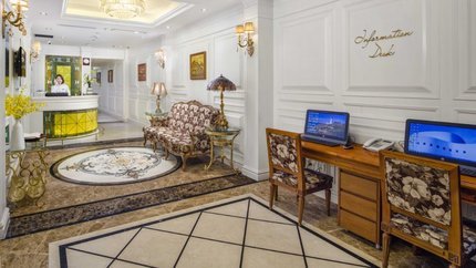 Sảnh lễ tân được thiết kế vô cùng lạ mắt