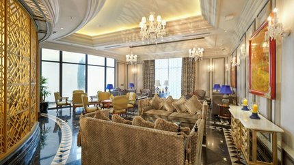 Không gian sảnh chờ khách sạn