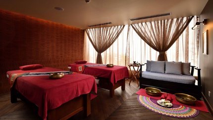 Chi Spa với không gian tĩnh lặng kết hợp với mùi hương thơm thảo mộc nhẹ nhàng