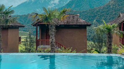 Hồ bơi vô cực bốn mùa