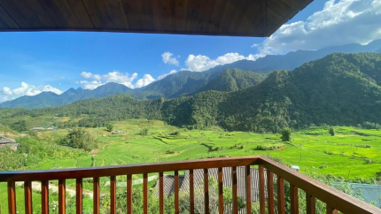 Phong cảnh nhìn từ ban công