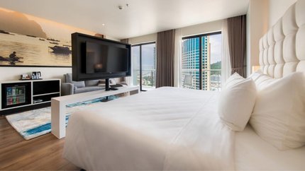 Không gian ngập tràn ánh sáng