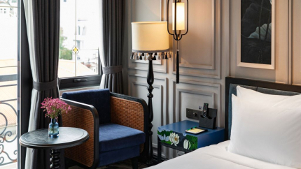 Solarium Connecting 2 Bedroom