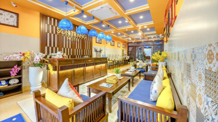 Quầy lễ tân khách sạn