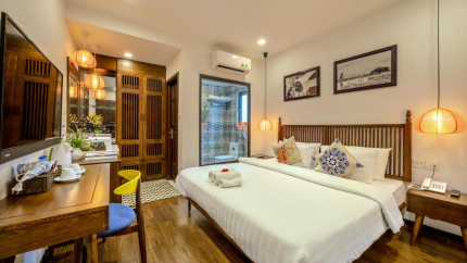 Sàn màu gỗ sang trọng