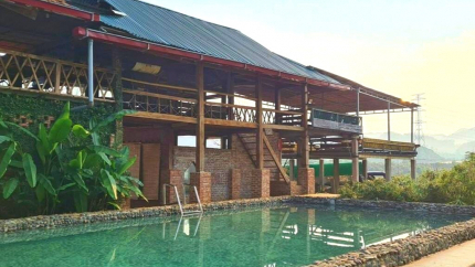 Bể bơi ngoài trời tại Stella Mộc Châu Homestay