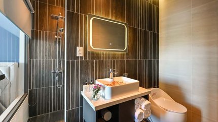 Phòng vệ sinh sang trọng và hiện đại