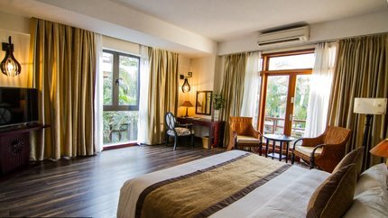 Cửa số view hướng vườn xanh mát