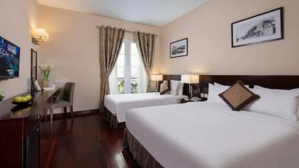 Phòng Family Triple Khách Sạn Sunline Hà Nội 3*