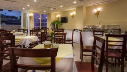 Không Gian Ăn Uống Tại Nhà Hàng Khách Sạn Sunline Hanoi 3*