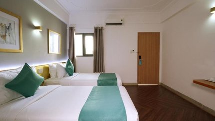 Giường ngủ rộng rãi, tạo cảm giác dễ chịu