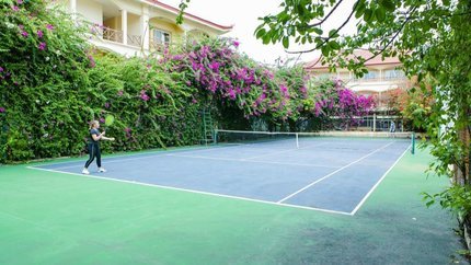 Sân tennis