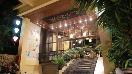 Ngoại Cảnh Khách Sạn