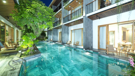 Bể Bơi Ngoài Trời Khách Sạn Tam House Villa Đà Nẵng