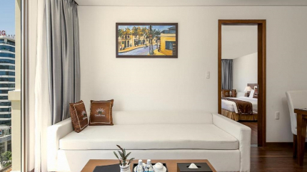 Phòng Suite One Bed Apartment Tại Tamarind Hotel 4 Sao