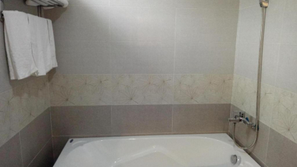 Phòng  Tắm  Tại Tân Hoàng Gia Phú Quốc Hotel